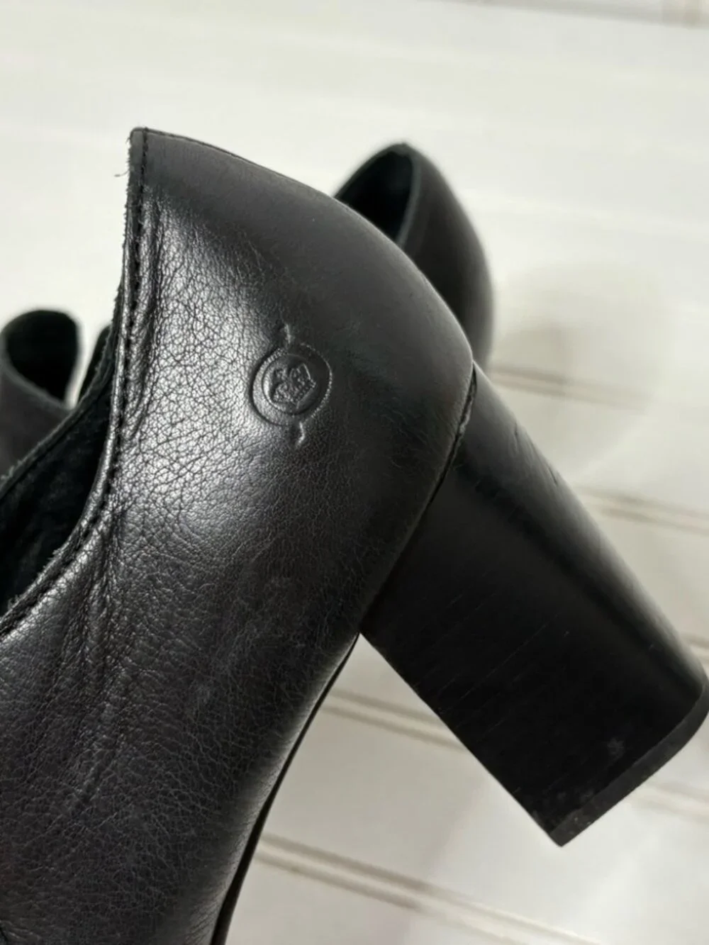 Born Women's Tyndall Pump Bootie Size 9.5 Block Heel Slip On Black Leather - Picture 5 of 9